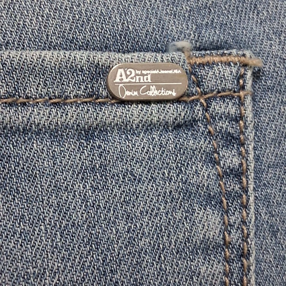 A'2nd by Special A Jeans USA Light Wash Distressed Ripped Slim Jeans 11 NEW - Picture 10 of 12